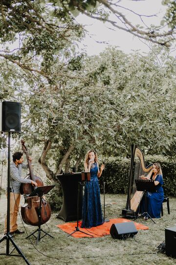 Mariage au château saint jean des plats